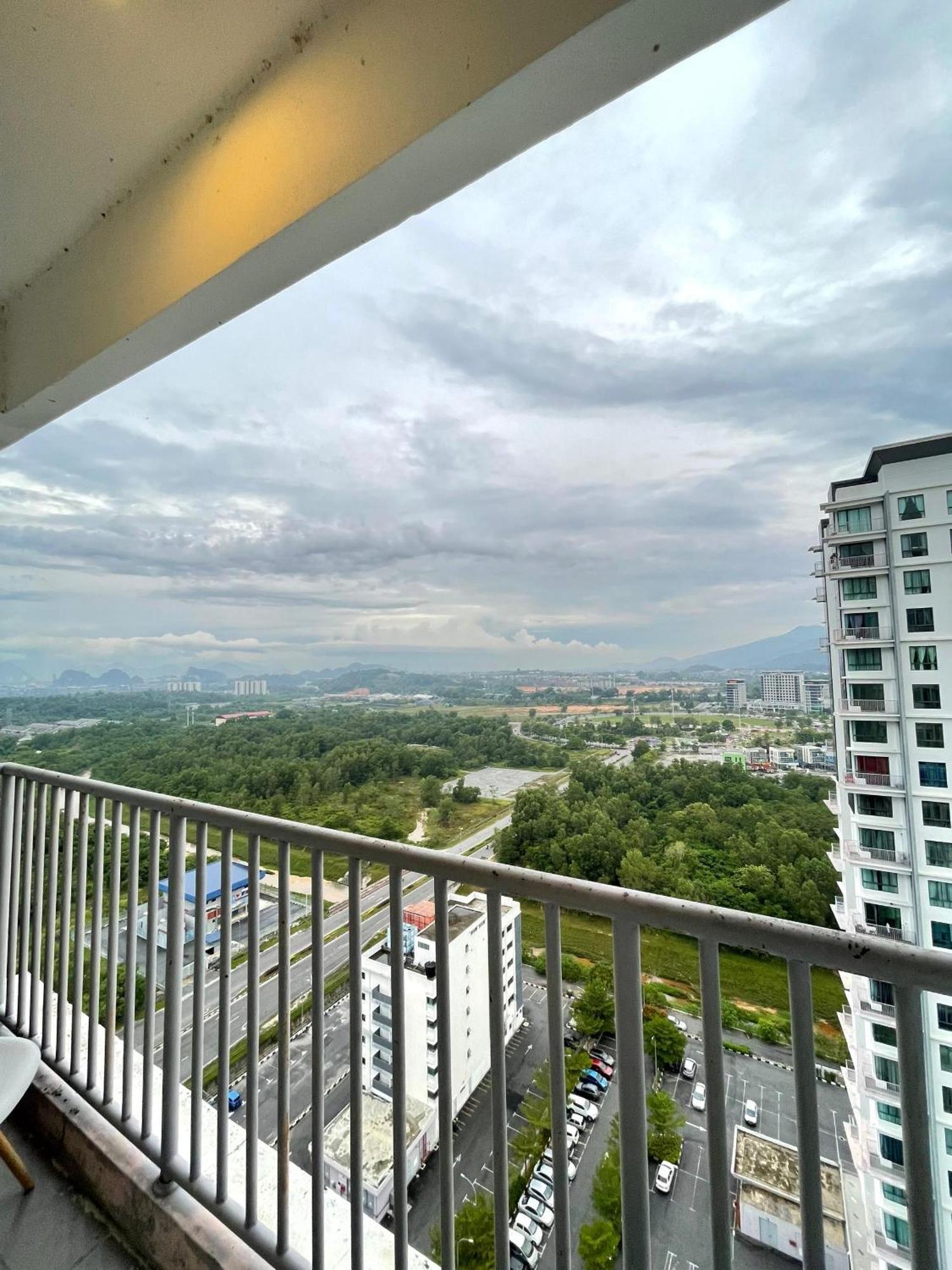 Casa Kayangan Meru Ipoh 3Br Allure -By Goswell Eksteriør billede